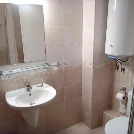 Silver A98 Apartment